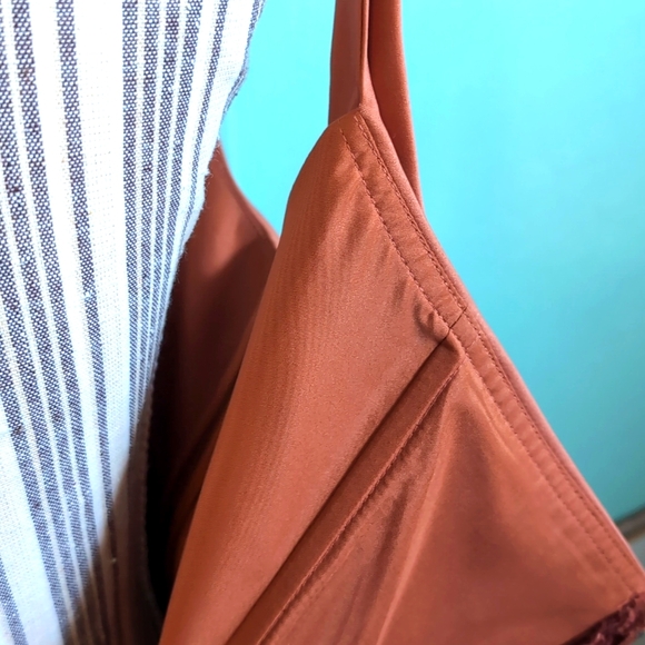 Classy formal gown - Picture 11 of 12